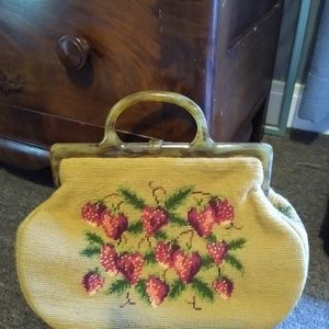 Switkes Cluch Tapestry Strawberry.
